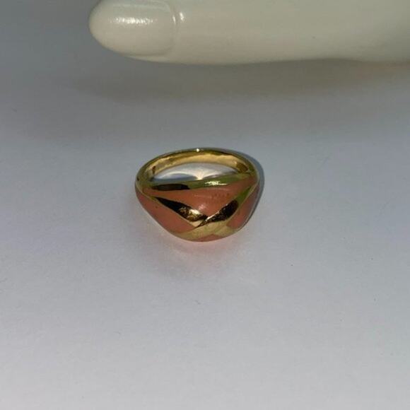 Gold-Tone & Pink Ring Women's Size 8 - Picture 9 of 10